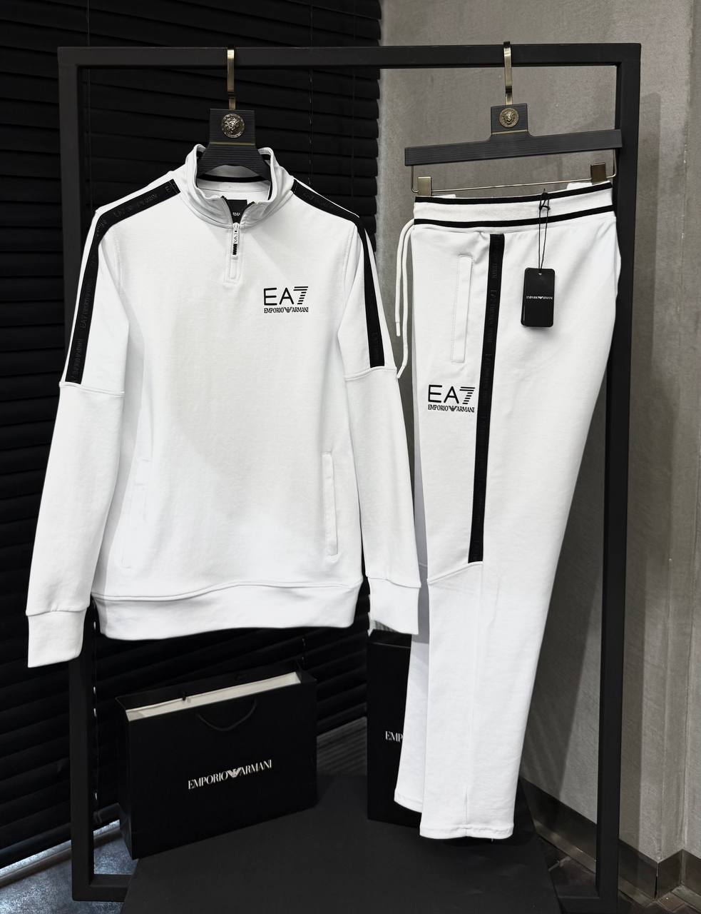 EA7 Emporio Armani Erkek Eşofman Takımı