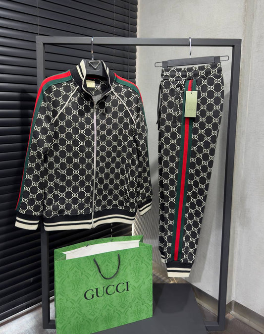 GUCCİ eşofman takımı